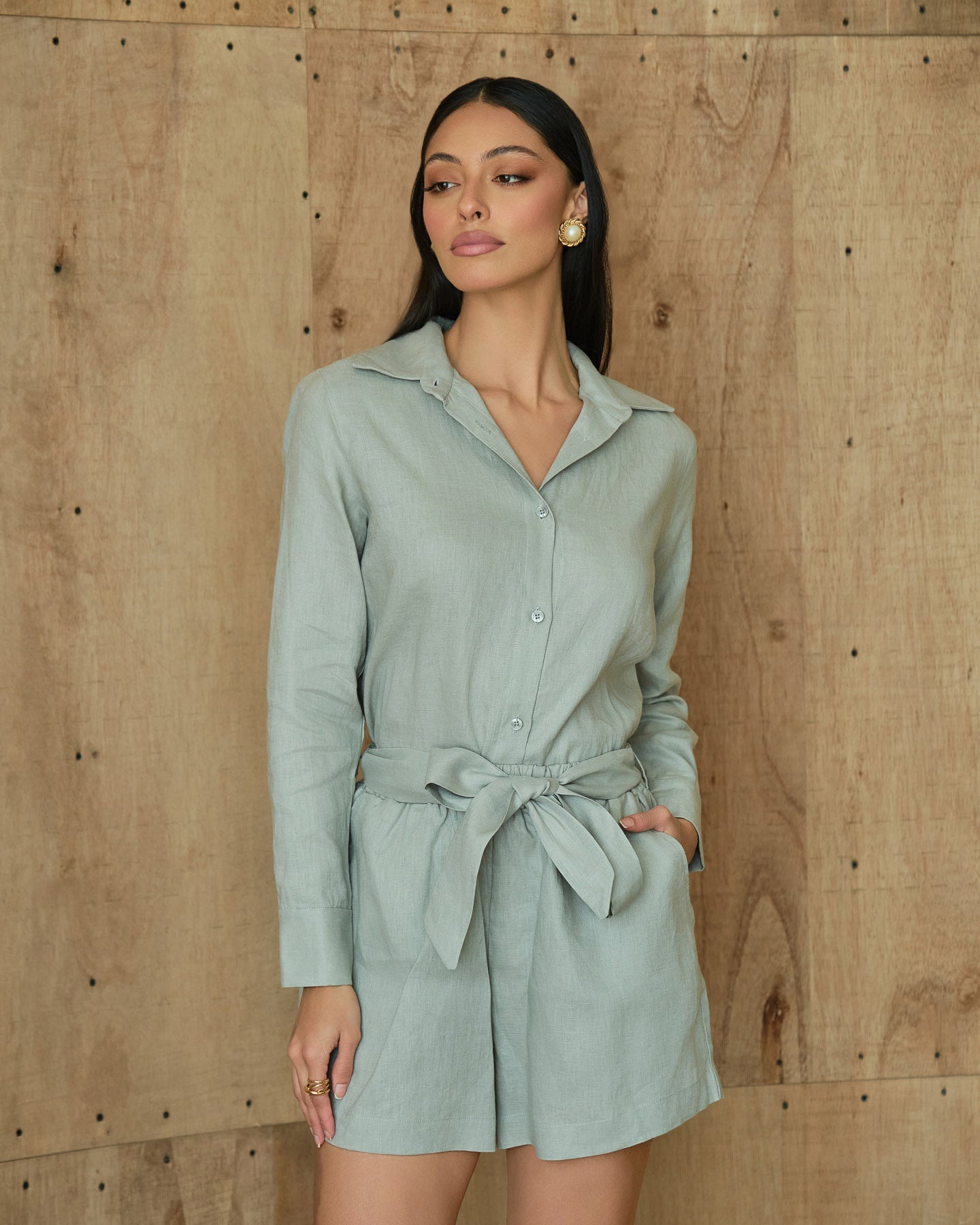 Elegant grey linen two-piece set with belted waist and relaxed shorts