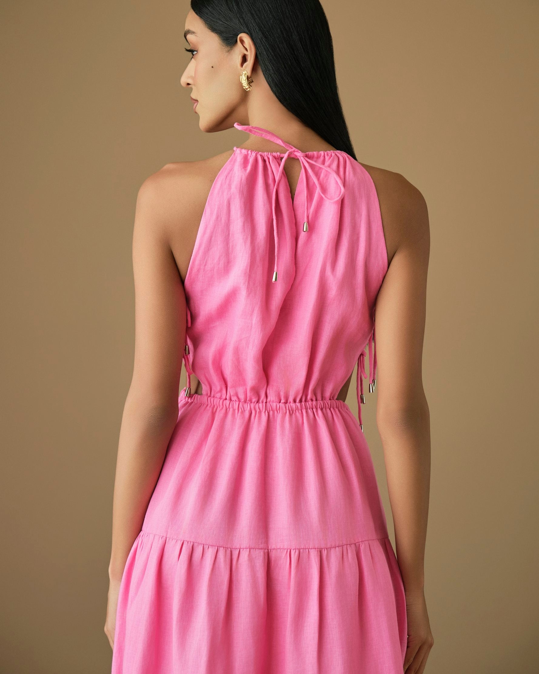 Pink linen summer maxi dress with tiered skirt and relaxed fit
