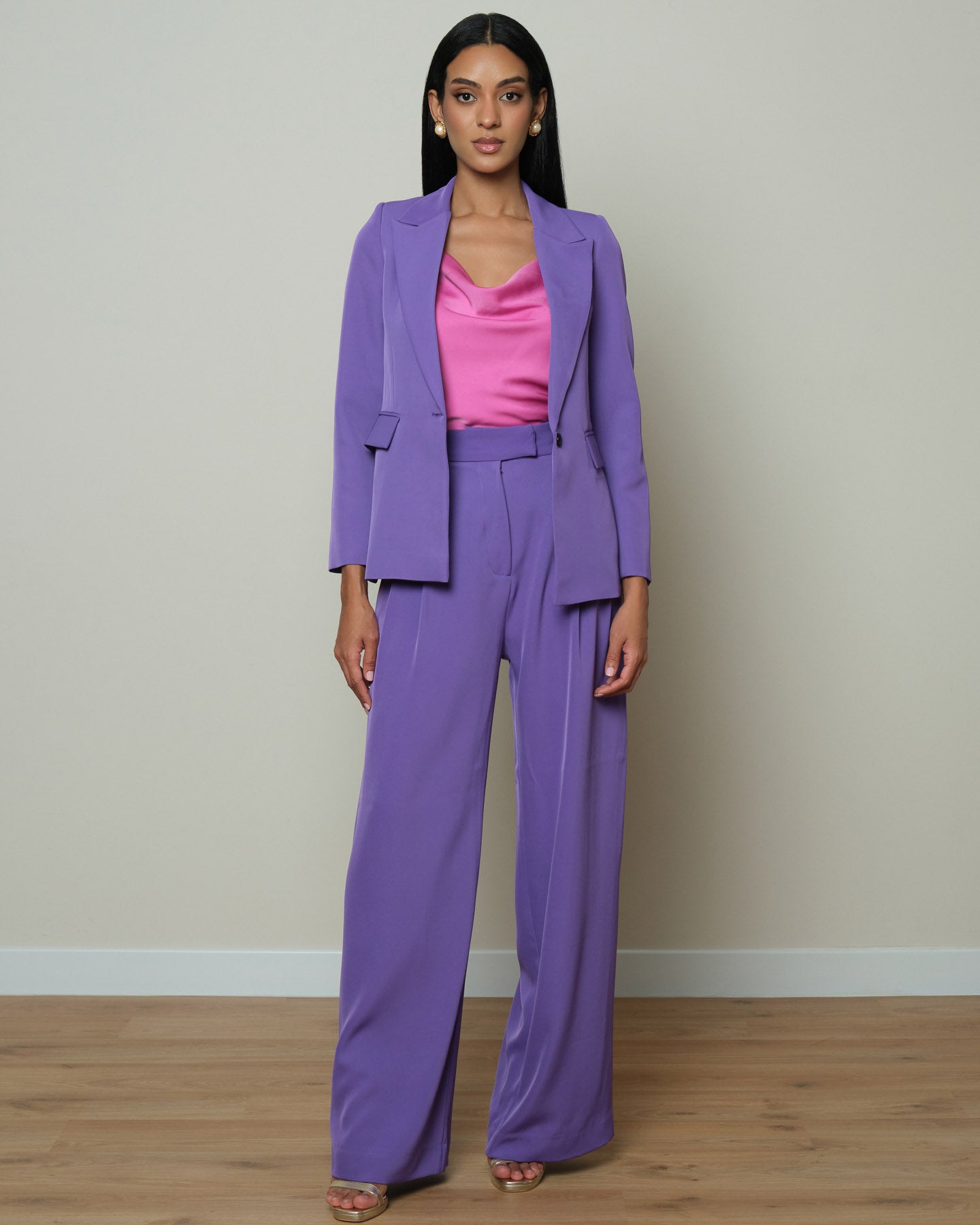 Purple classic blazer with a refined and flattering silhouette