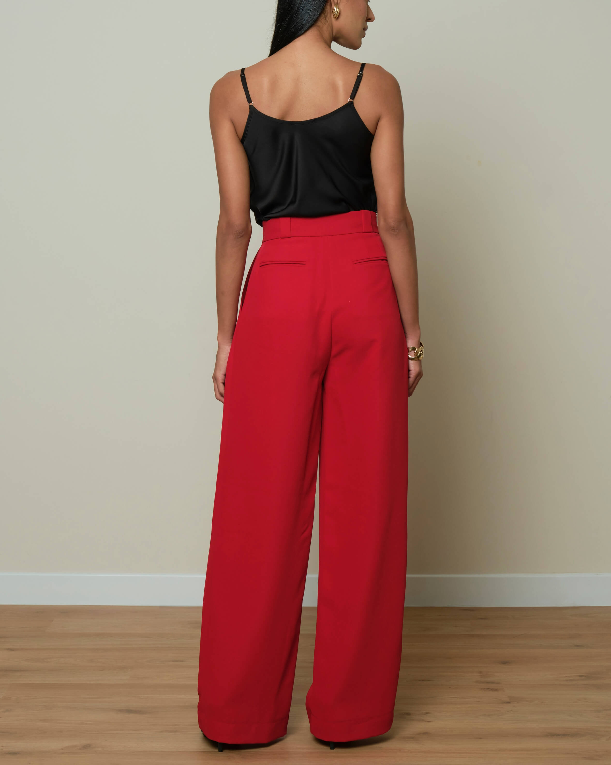 Olga top black