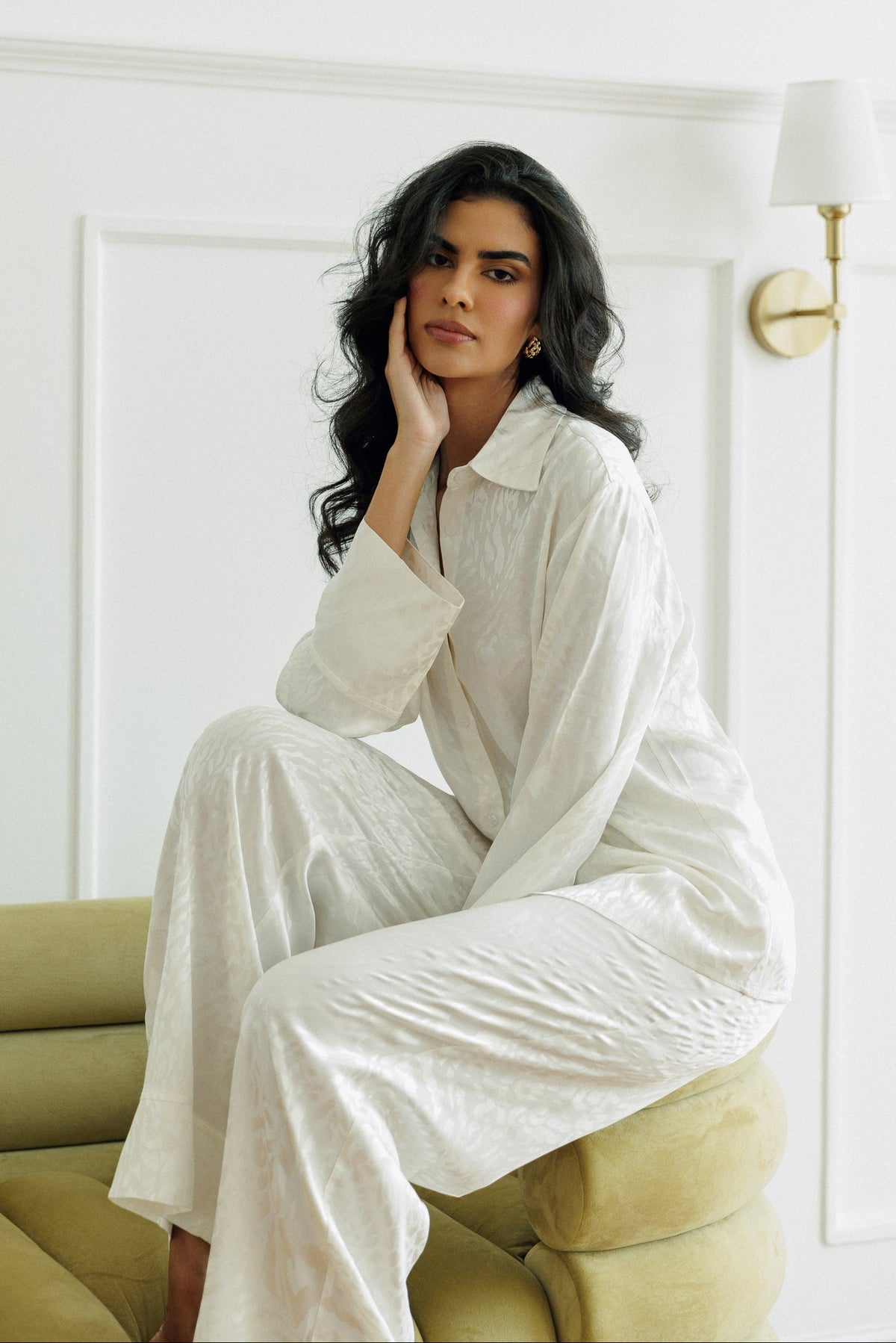Eleese Set Ivory satin shirt and wide-leg trouser co-ord