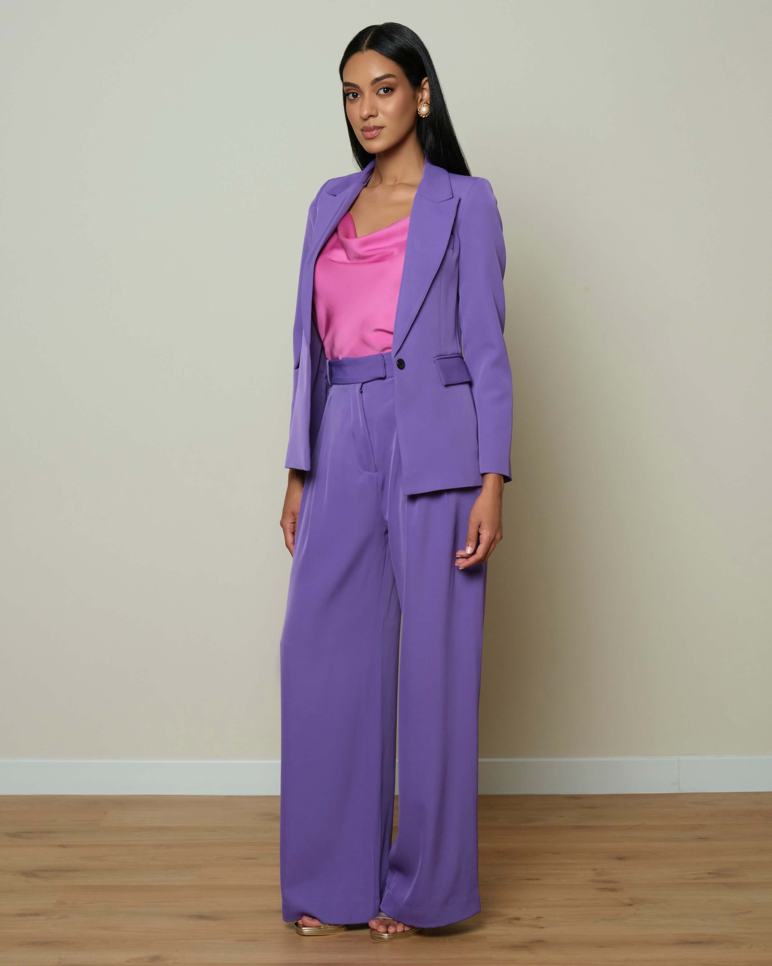 Purple tailored pants with modern wide leg fit